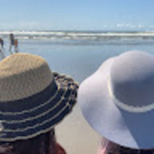 Meet your Posher, Holly